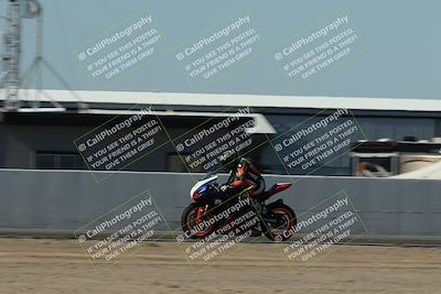 media/Oct-30-2025-Racers Edge (Thu) [[dabbdaf680]]/3-B Group/Session 5 Front Straight Speed/